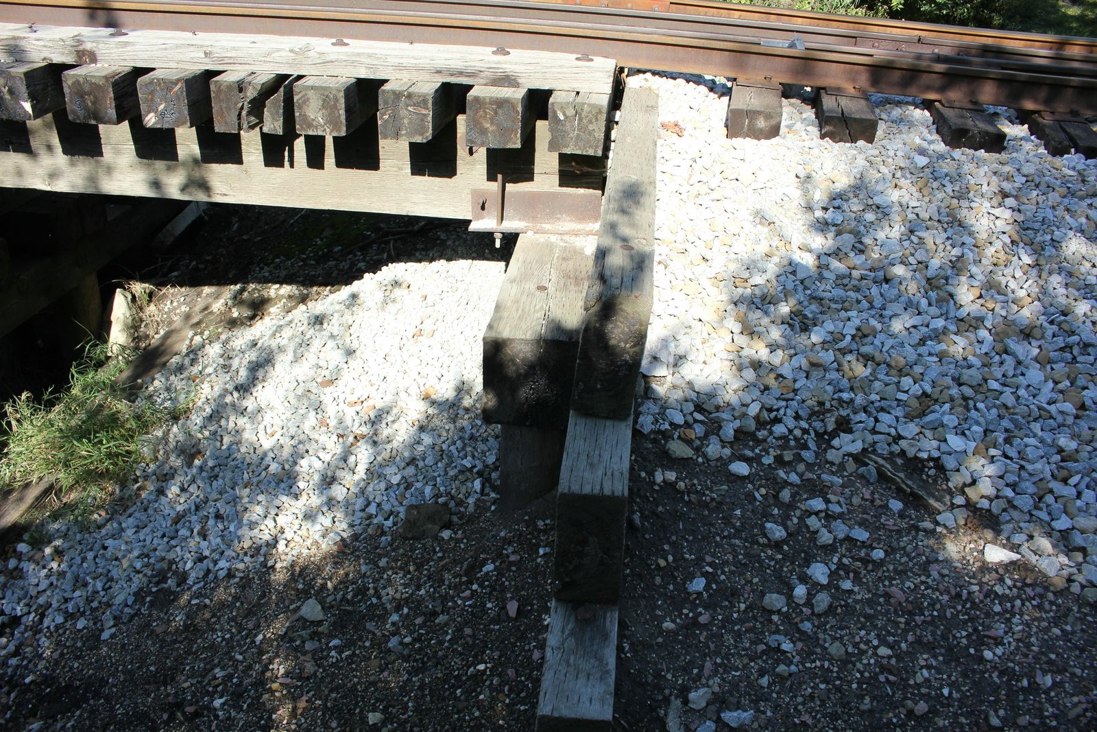 East abutment